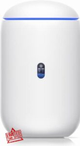 Ubiquiti UniFi Dream Machine All-in-One Device with Access Point