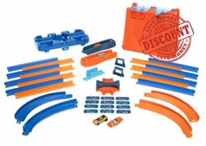 Hot Wheels Deluxe Stunt Box Giftable Set 15 Feet 36 Pieces Track Connectors and Curves