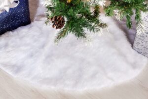 Christmas Village Fur Faux Tree Skirt Base Cover Mat perfect for Xmas