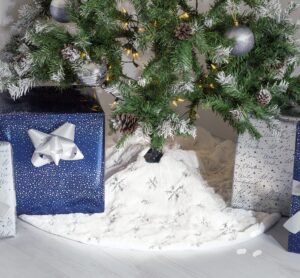 Christmas Village Fur Faux Tree Skirt Base Cover Mat perfect for Xmas