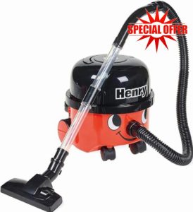 Casdon Henry & Hetty Toys - Henry Vacuum Cleaner - Red Vacuum Cleaning Toy with Real Function & Nozzle Accessories - Kids Cleaning Set - For Children Aged 3+