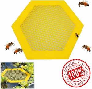 Floating Bee Island Floating Bee Watering Station Butterfly Bee Waterer Bee Feeder Bee Water Catcher Cups Pollinator Watering Station for Outdoor Practical Garden Decoration (Hexagon-Yellow)