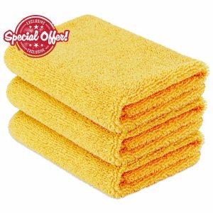 Amazon Basics Microfiber Car Drying Towels (3-Pack)