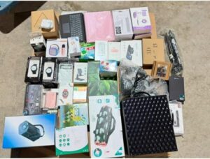 Electronic Gift Set Customer Returns Pallet