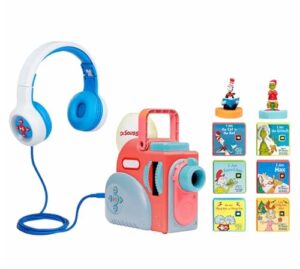 2 Figurines & Headphones | Story Projector