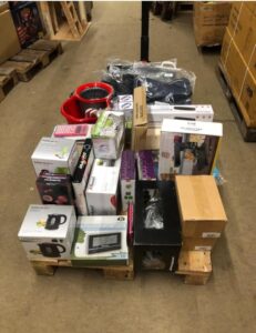 4-32 Piece Mixed Electronics Clearance Box ，Overstock Package