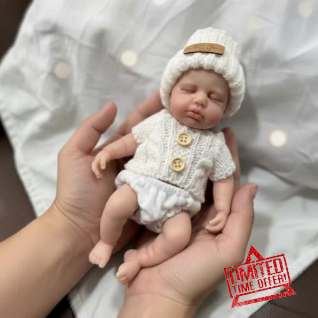 iCradle 8 Inch Silicone Baby Dolls Full Body Realistic Mini Newborn Reborn Baby Doll Sleeping Girl with Clothes Set Christmas Toy For Ages 3+