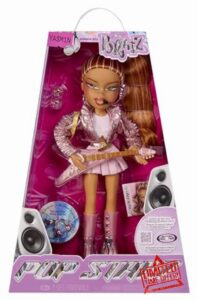 BRATZ Pop Starz Yasmin - Fashion Doll with Collectable Charm