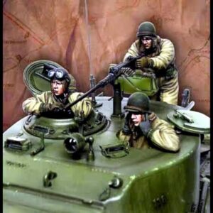 1/35 WWII US Tank Crew Soldiers Unpainted and Unassembled Resin Figure Set (3 Figures