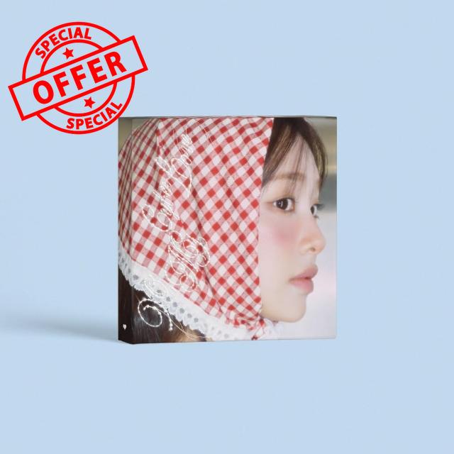 Chuu - The First Album XO