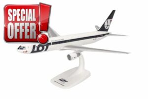 Herpa Snap-Fit airplane model LOT Polish Airlines Boeing 767-300