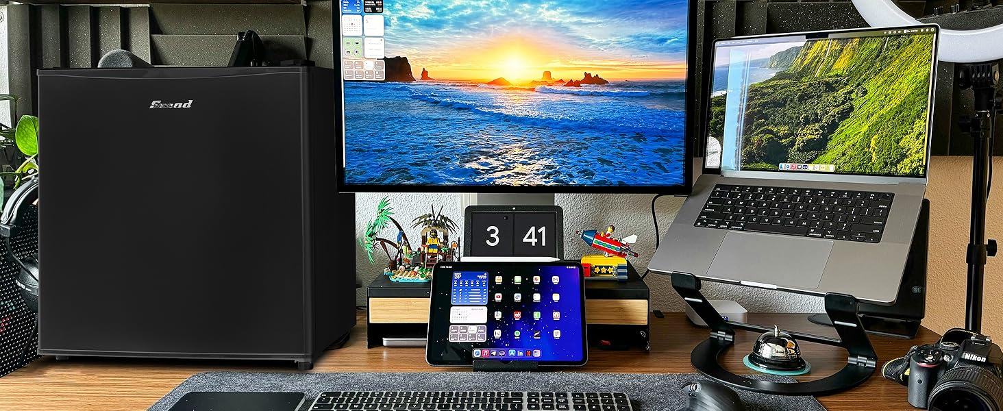 Collection of display or monitor setup images showing various screen configurations in different environments, including outdoor scenes.