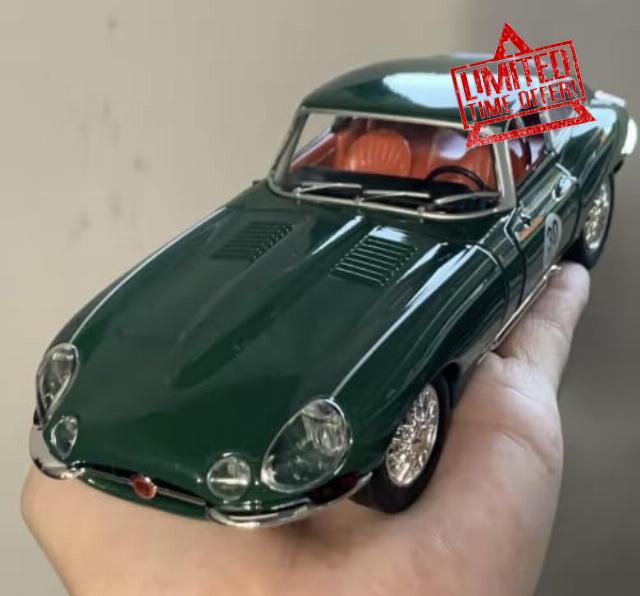 1:24 Jaguar E-Type High Simulation Alloy Vehicle Miniatures Excellent Room Decor Home Interior Decoration GREEN