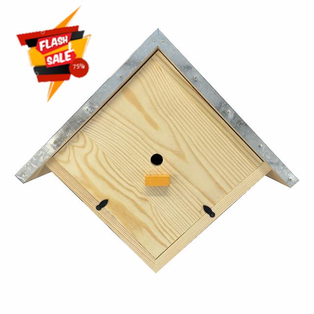 Selections Wooden Bumble Bee Nest Box House Garden Habitat with Metal Roof