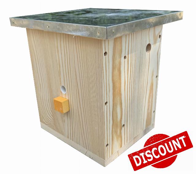 Selections Large Wooden Bumble Bee Nest Box House Garden Habitat with Metal Roof